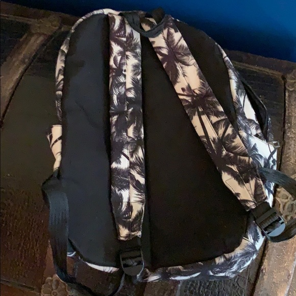 Palm tree backpack - Picture 3 of 3